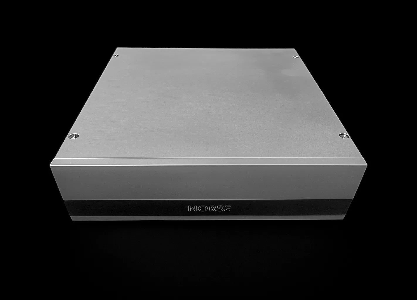 Norse-Audio-X1-Power-Amp-Angle-2