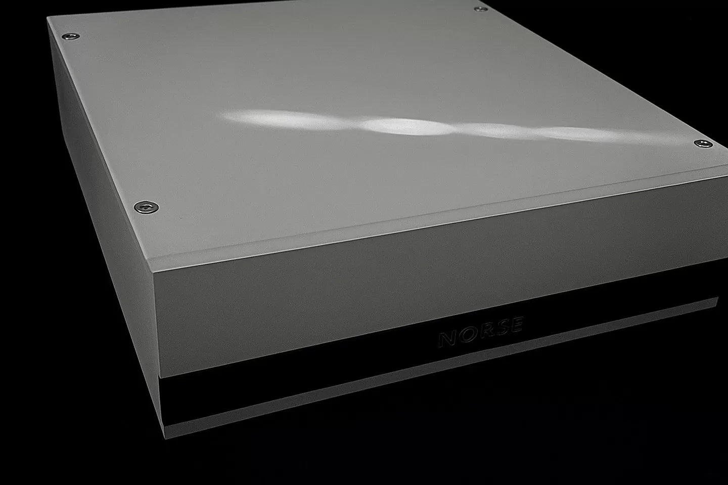 Norse-Audio-X1-Power-Amp-angle